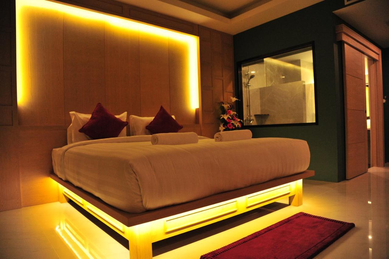 Hotel Sun Marina Petchaburi Esterno foto