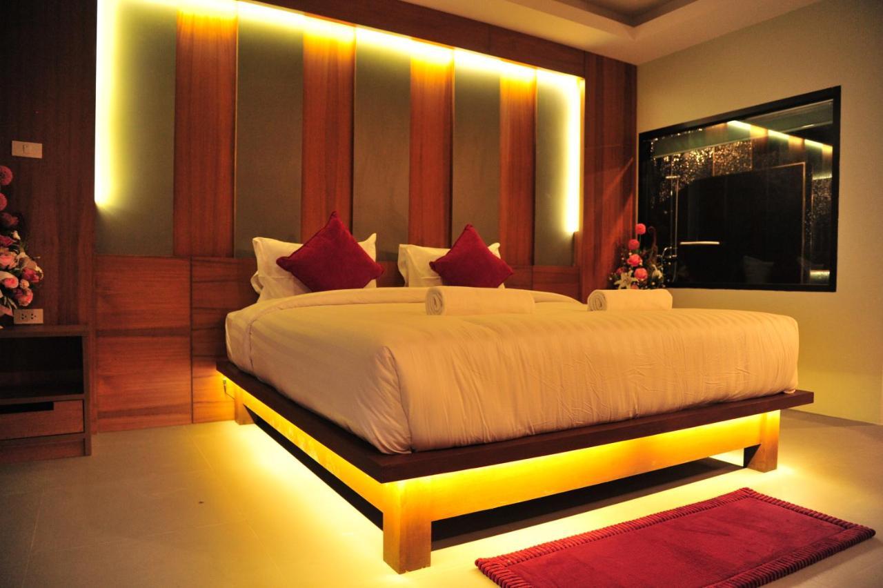 Hotel Sun Marina Petchaburi Esterno foto