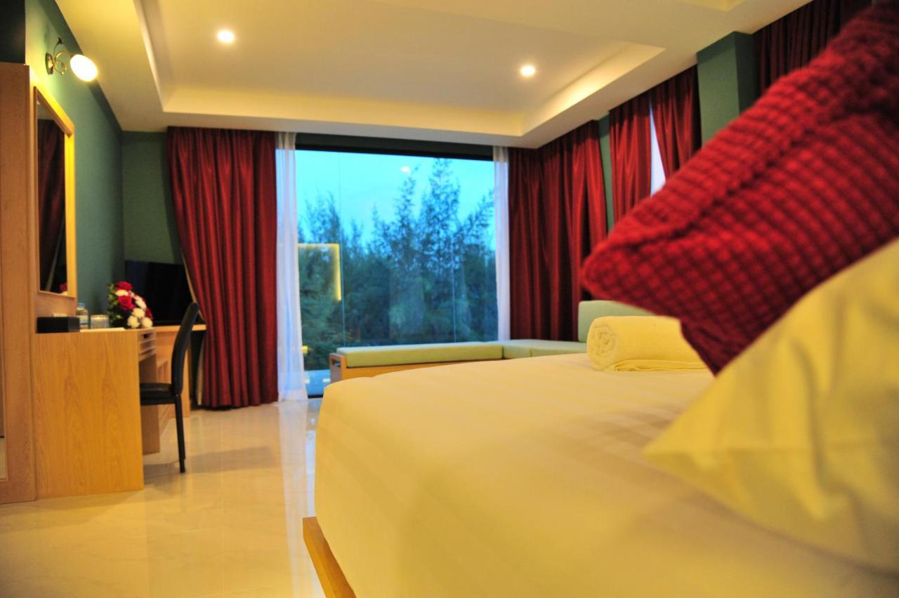 Hotel Sun Marina Petchaburi Esterno foto