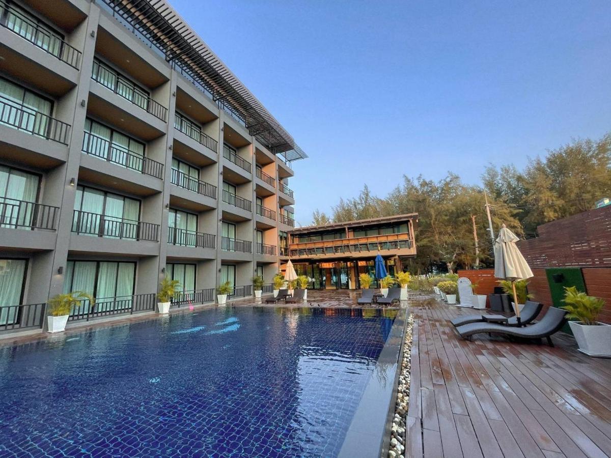 Hotel Sun Marina Petchaburi Esterno foto