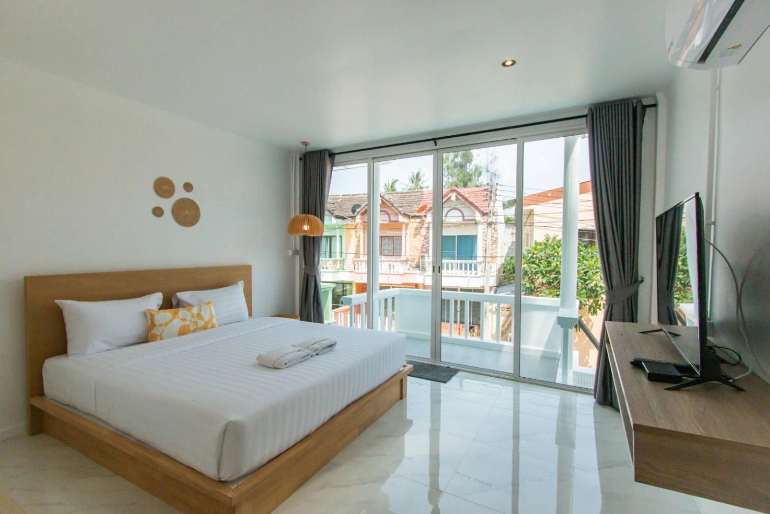 Hotel Sun Marina Petchaburi Esterno foto