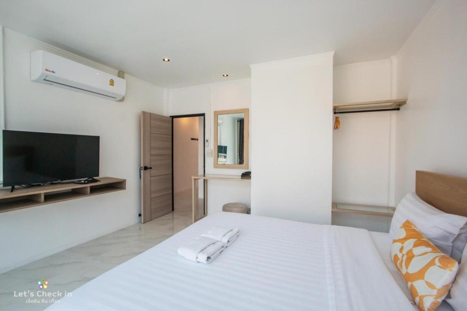 Hotel Sun Marina Petchaburi Esterno foto