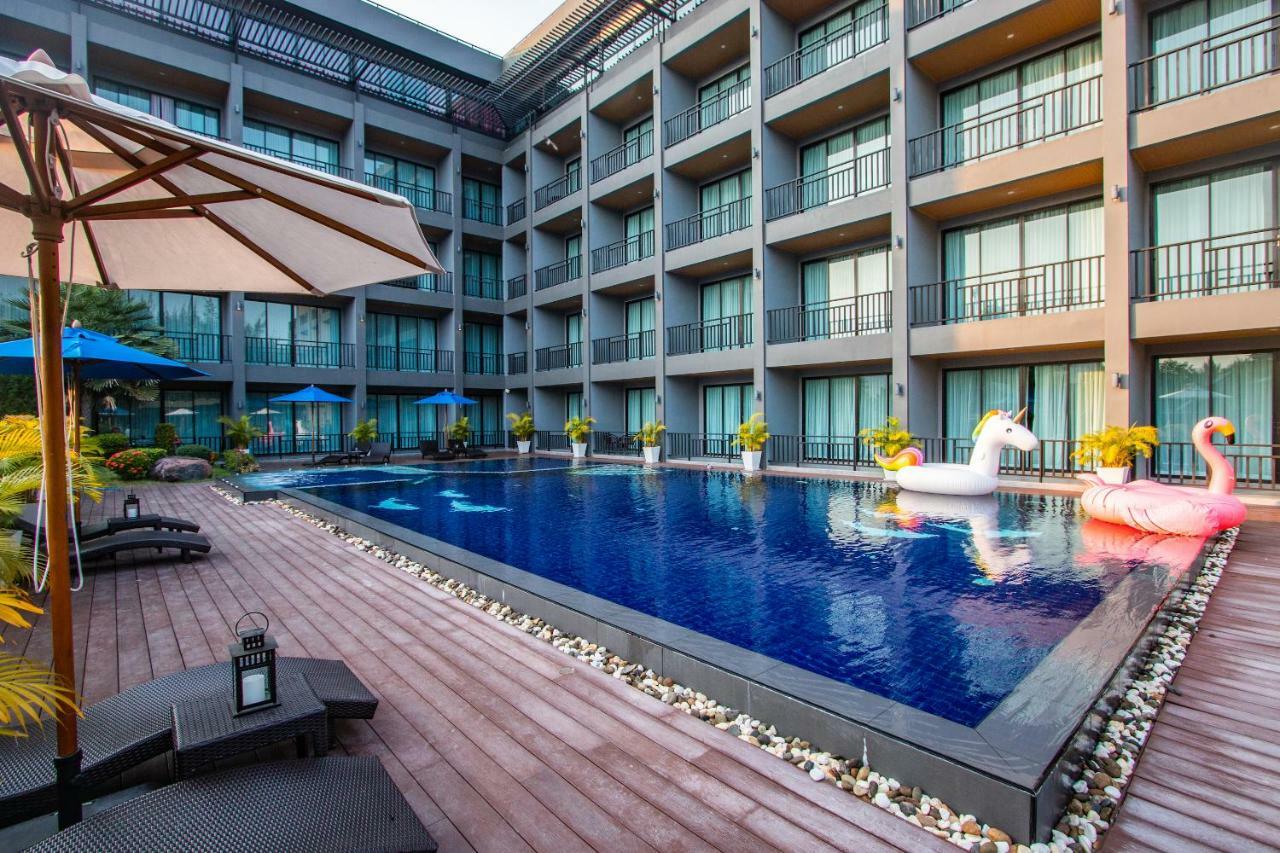 Hotel Sun Marina Petchaburi Esterno foto